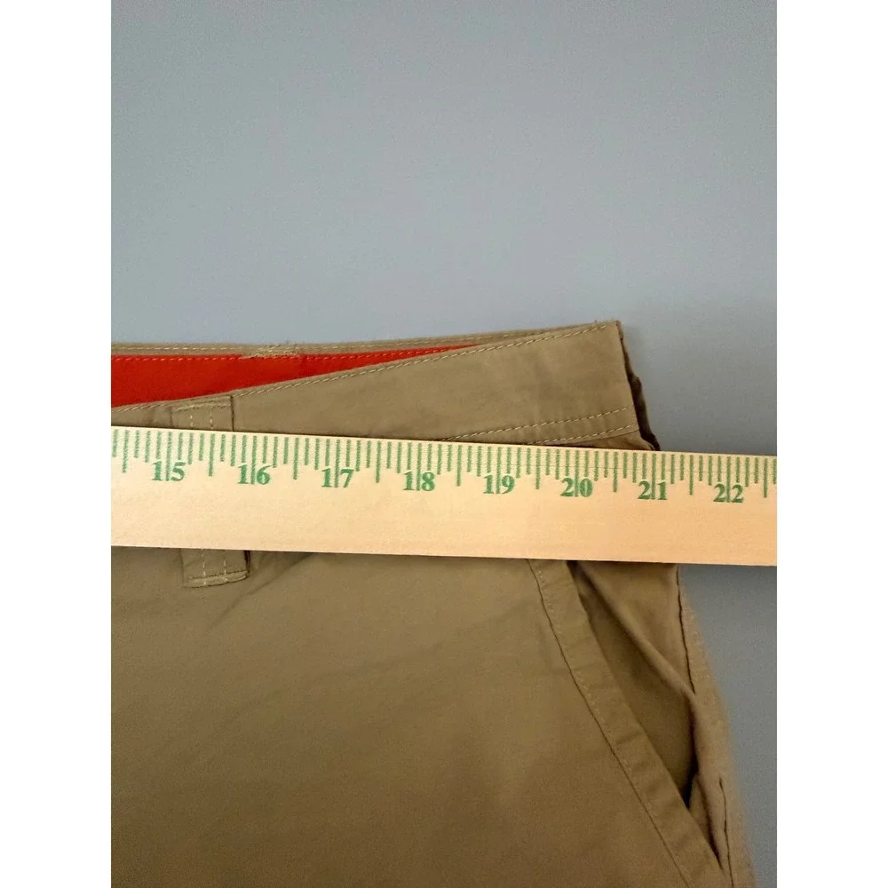 Columbia Sportswear Mens Khaki Tan Casual Shorts Size 40W 10L AM4471 Cotton